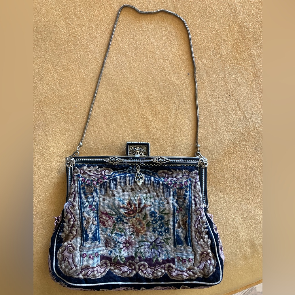 Vintage Floral Tapestry Bag Vintage Floral Tapestry Bag